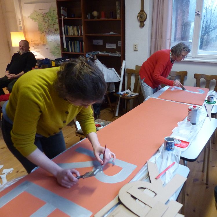 Erstellung der Tafeln für das Jubiläumsjahr '25 Jahre Wiedereröffnung' 2021