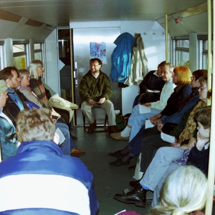 Fahrgastlesung von Berlin nach Dannenwalde in einem Fahrradabteil 1998